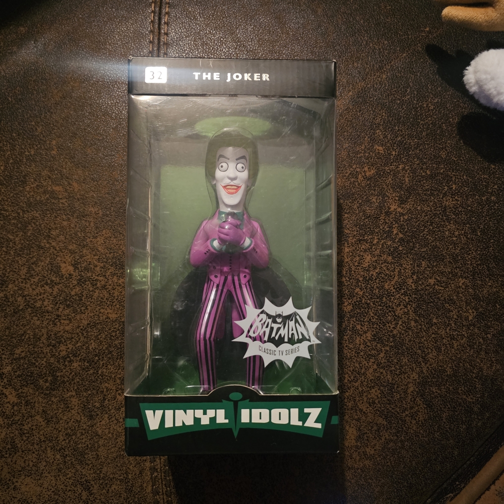 Batman Vinyl Idolz The Joker Action Figure - Purple and Black